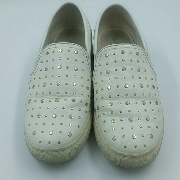 ALDO l White Leather or Faux Slipon Gold Accents - Picture 2 of 6